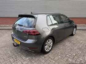Volkswagen Golf (2018) thumbnail 2