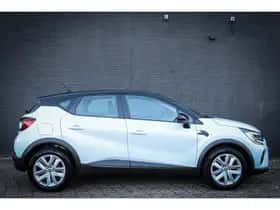 Renault Captur (2021) thumbnail 2
