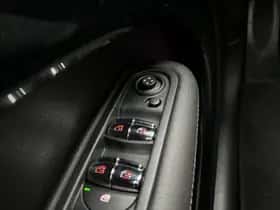 MINI Countryman (2016) thumbnail 5