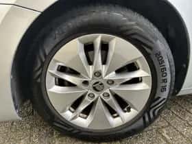 Škoda Octavia (2021) thumbnail 18