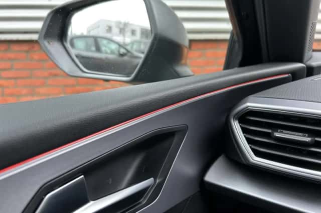 SEAT Leon (2021) thumbnail 6