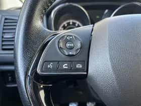 Mitsubishi ASX (2017) thumbnail 12