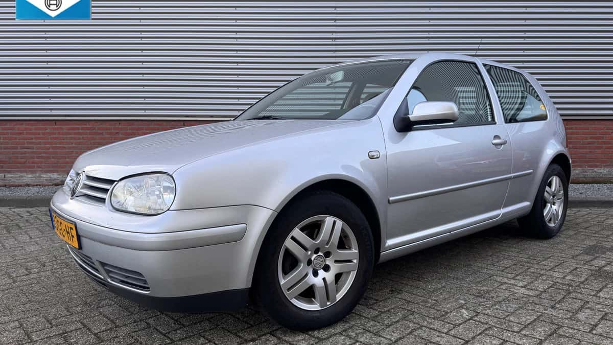 Volkswagen Golf (2000) — foto 1
