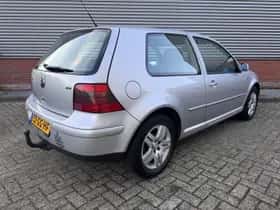Volkswagen Golf (2000) thumbnail 2
