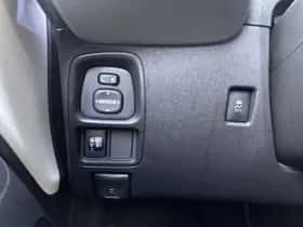 Toyota Aygo (2017) thumbnail 11