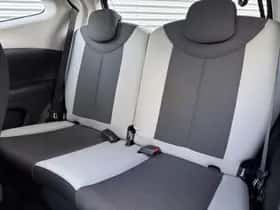 Toyota Aygo (2017) thumbnail 5