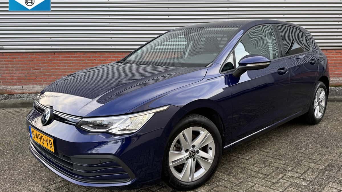 Volkswagen Golf (2022) — foto 1