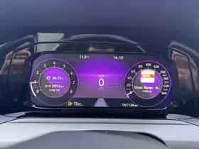 Volkswagen Golf (2022) thumbnail 8