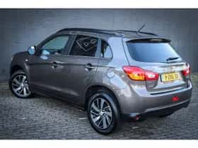 Mitsubishi ASX (2015) thumbnail 3