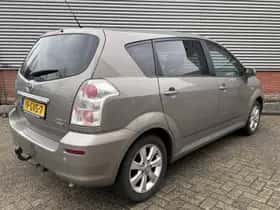 Toyota Verso thumbnail 2