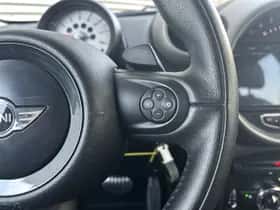 MINI Countryman (2012) thumbnail 9