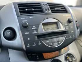 Toyota RAV4 (2009) thumbnail 14