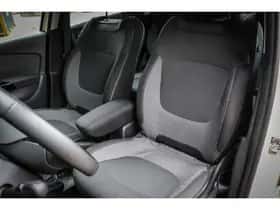 Renault Captur (2014) thumbnail 7