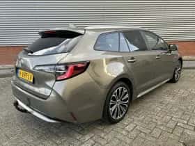 Toyota Corolla (2021) thumbnail 3