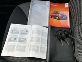 Toyota Aygo (2015) thumbnail 14