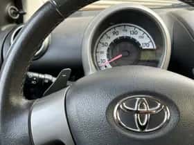Toyota Aygo (2015) thumbnail 6