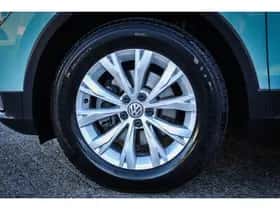 Volkswagen Tiguan (2018) thumbnail 17