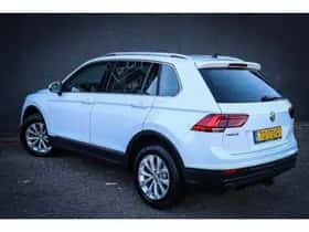 Volkswagen Tiguan (2018) thumbnail 3