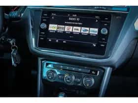 Volkswagen Tiguan (2018) thumbnail 6