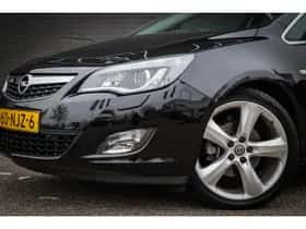 Opel Astra (2010) thumbnail 17
