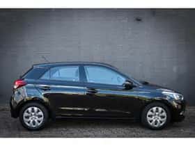 Hyundai i20 (2016) thumbnail 2