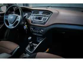 Hyundai i20 (2016) thumbnail 9