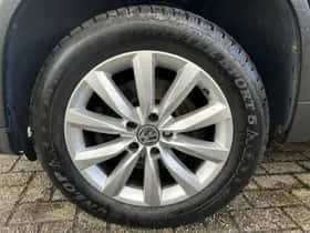 Volkswagen Tiguan (2013) thumbnail 26
