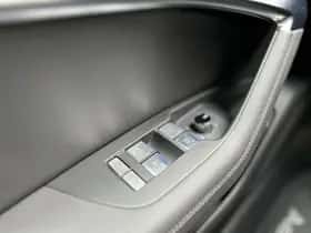 Audi A6 (2022) thumbnail 12