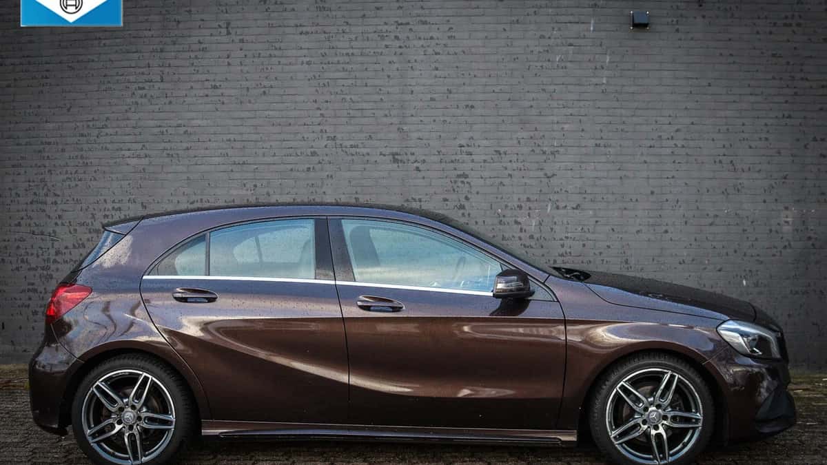 Mercedes-Benz A-Klasse (2015) — foto 1