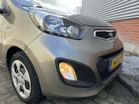 Kia Picanto (2014) thumbnail 18