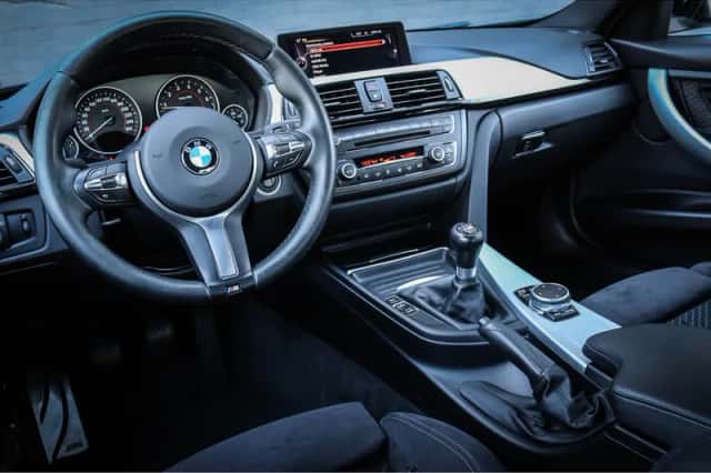 BMW 3-Serie (2015) thumbnail 4
