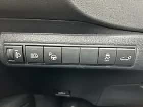 Toyota Corolla (2022) thumbnail 10