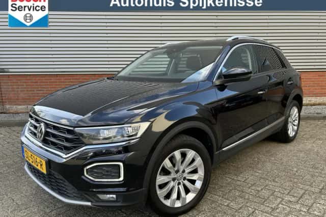 Volkswagen T-Roc (2018) thumbnail 1