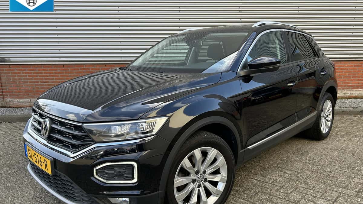 Volkswagen T-Roc (2018) — foto 1