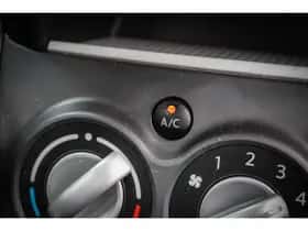 Suzuki Alto (2013) thumbnail 7