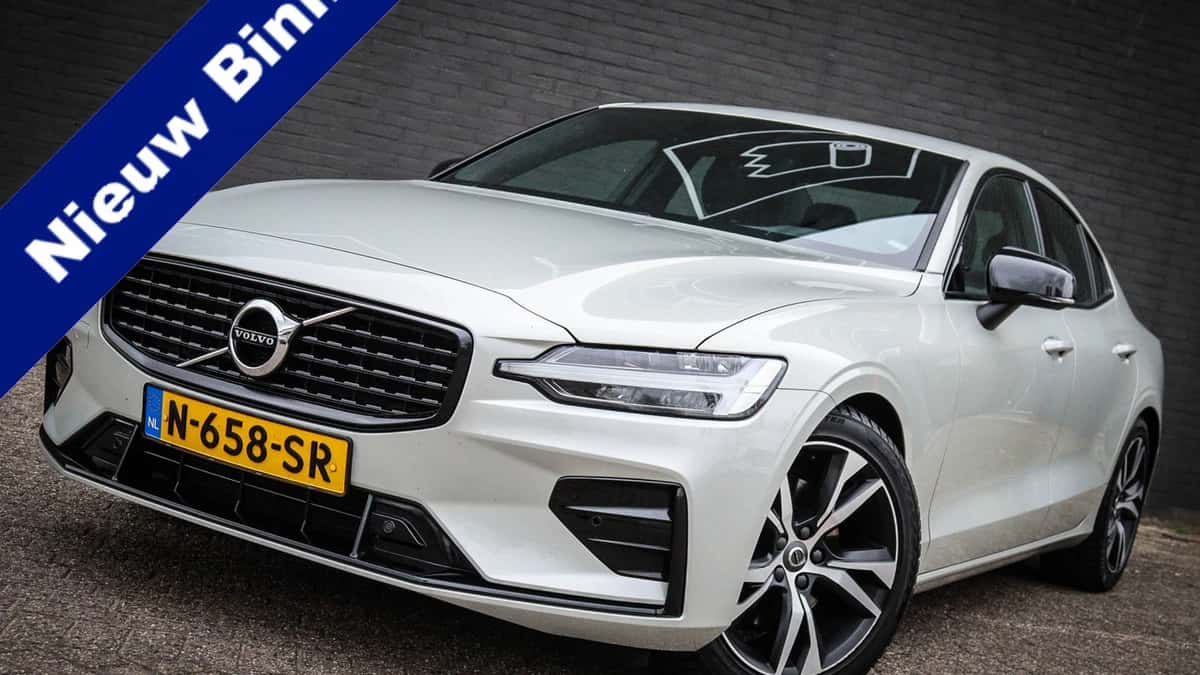 Volvo S60 (2021) — foto 1