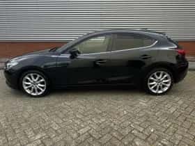 Mazda 3 (2016) thumbnail 3