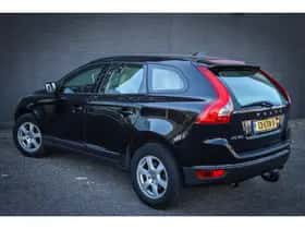 Volvo XC60 (2010) thumbnail 2