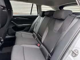 Škoda Octavia (2023) thumbnail 16