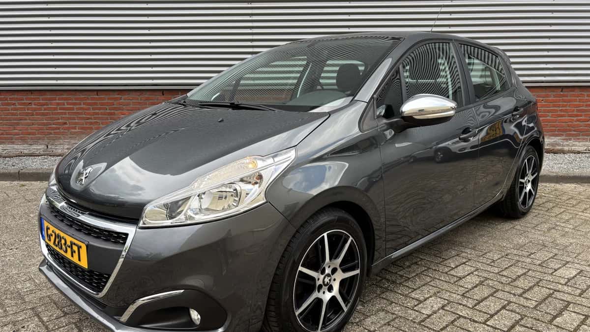 Peugeot 208 (2017) — foto 1