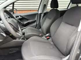 Peugeot 208 (2017) thumbnail 15
