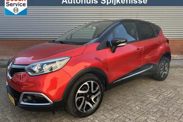 Renault Captur (2016) thumbnail 1
