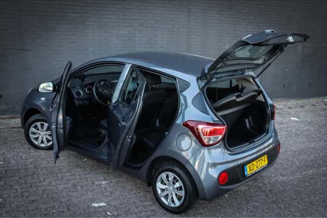 Hyundai i10 (2019) thumbnail 3