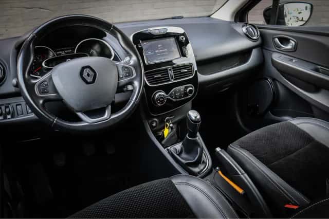 Renault Clio (2019) thumbnail 6