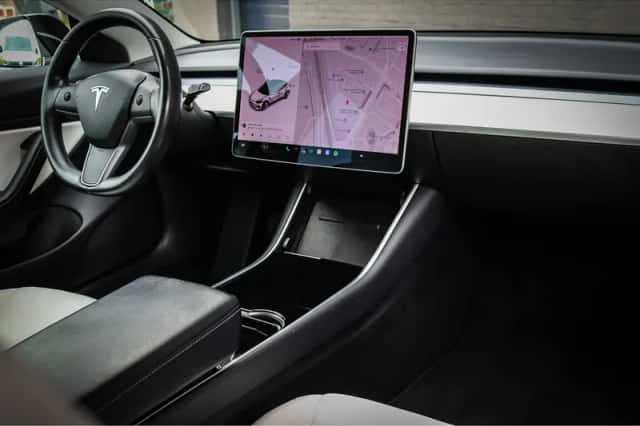 Tesla Model 3 (2019) thumbnail 6