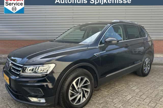 Volkswagen Tiguan (2017) thumbnail 1