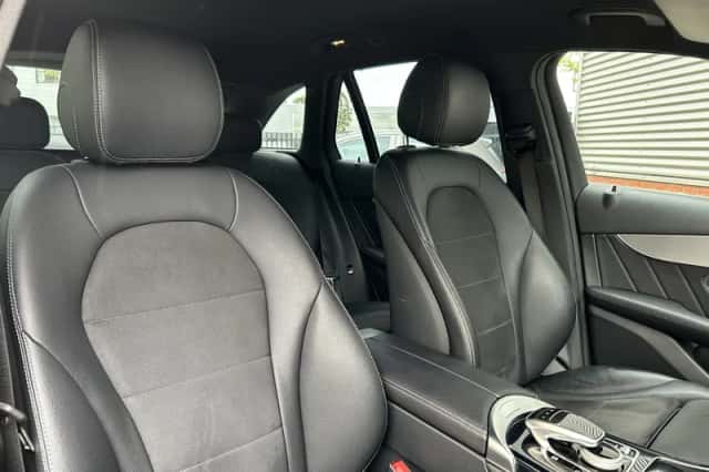 Mercedes-Benz GLC-Klasse (2016) thumbnail 6