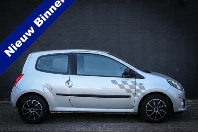 Renault Twingo (2010) thumbnail 1