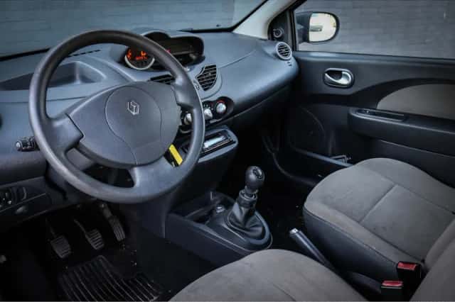 Renault Twingo (2010) thumbnail 3