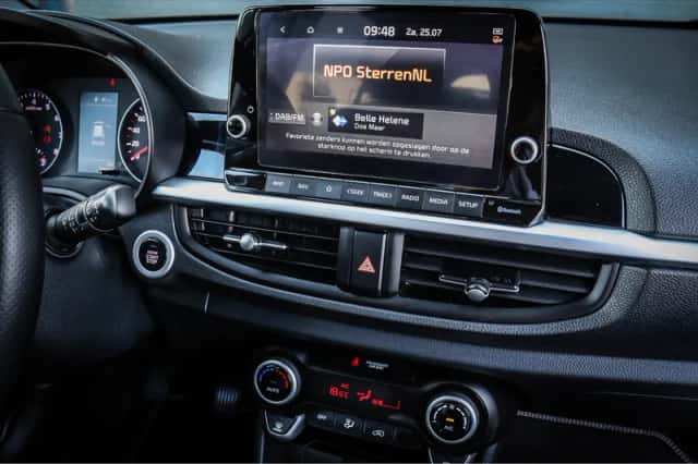 Kia Picanto (2021) thumbnail 5